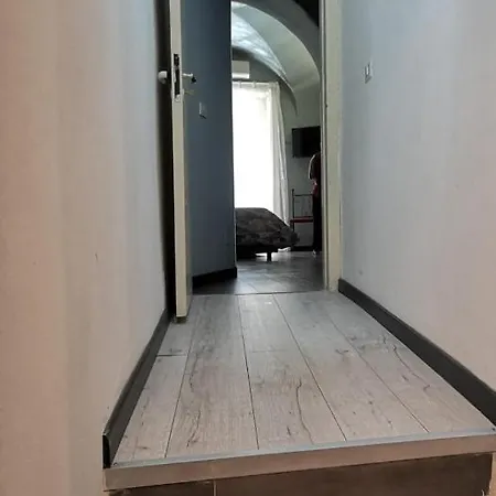 Отель Sangiuliano 132 Centro Storico 3*